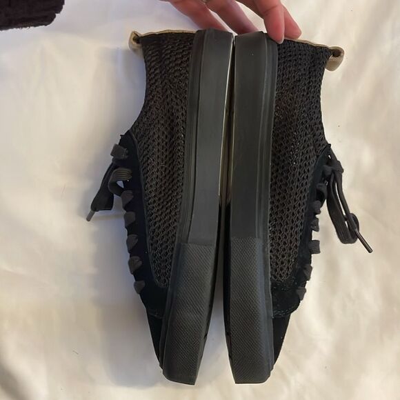 POINTER BLACK SNEAKERS.   LOW CUT, VULCANIZE SOLE.  NEW IN BOX - Picture 7 of 11